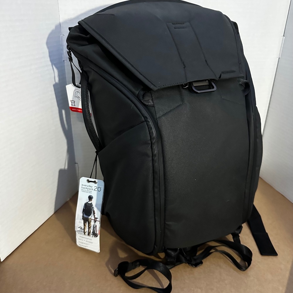 Peak Design Everyday Backpack 20L Unisex OS Black New V2 Camera Bag Laptop